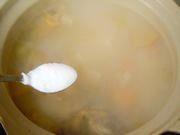 鲫鱼豆腐金橘汤怎么做，鲫鱼豆腐金橘汤怎么做好吃，鲫鱼豆腐金橘汤做法