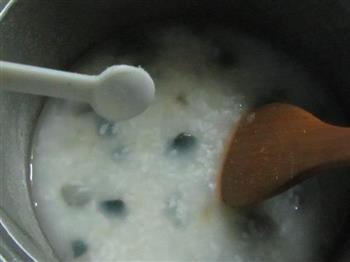 皮蛋枸杞粥怎么做，皮蛋枸杞粥怎么做好吃，皮蛋枸杞粥做法