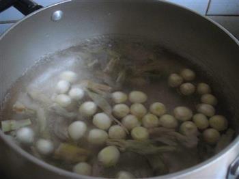新鲜莲子汤怎么做，新鲜莲子汤怎么做好吃，新鲜莲子汤做法