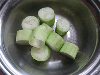新鲜莲子汤怎么做，新鲜莲子汤怎么做好吃，新鲜莲子汤做法