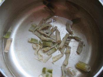 新鲜莲子汤怎么做，新鲜莲子汤怎么做好吃，新鲜莲子汤做法