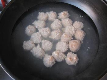 牛肉丸汤怎么做，牛肉丸汤怎么做好吃，牛肉丸汤做法