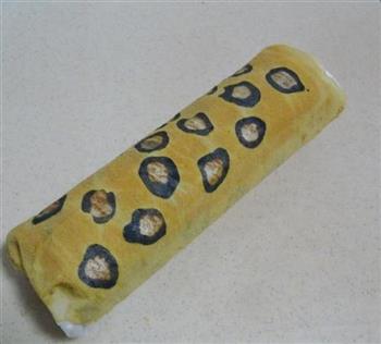 豹纹蛋糕卷怎么做，豹纹蛋糕卷怎么做好吃，豹纹蛋糕卷做法