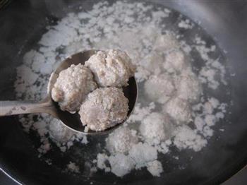 牛肉丸汤怎么做，牛肉丸汤怎么做好吃，牛肉丸汤做法