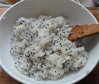 鱼茸鸡蛋卷怎么做，鱼茸鸡蛋卷怎么做好吃，鱼茸鸡蛋卷做法