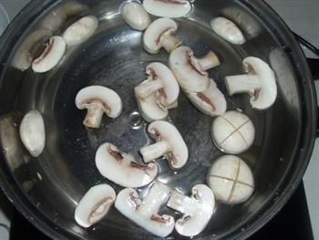 口蘑牛肉汤面怎么做，口蘑牛肉汤面怎么做好吃，口蘑牛肉汤面做法