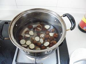 栗子母鸡汤怎么做,栗子母鸡汤怎么做好吃,栗子母鸡汤做法 栗子母鸡汤怎么做,栗子母鸡汤怎么做好吃,栗子母鸡汤做法