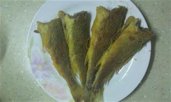 玉米面香煎黄花鱼怎么做，玉米面香煎黄花鱼怎么做好吃，玉米面香煎黄花鱼做法