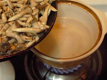 鲜虾豆腐菌菇煲怎么做,鲜虾豆腐菌菇煲怎么做好吃,鲜虾豆腐菌菇煲做法 鲜虾豆腐菌菇煲怎么做,鲜虾豆腐菌菇煲怎么做好吃,鲜虾豆腐菌菇煲做法