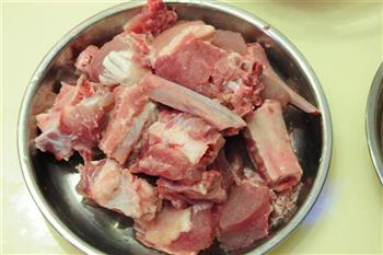 黑豆凤爪排骨汤怎么做，黑豆凤爪排骨汤怎么做好吃，黑豆凤爪排骨汤做法