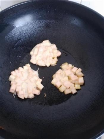 煎红薯粒饼怎么做，煎红薯粒饼怎么做好吃，煎红薯粒饼做法