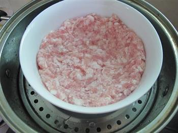 雪梨百合肉饼汤怎么做,雪梨百合肉饼汤怎么做好吃,雪梨百合肉饼汤做法 雪梨百合肉饼汤怎么做,雪梨百合肉饼汤怎么做好吃,雪梨百合肉饼汤做法
