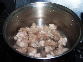 羊肉萝卜枸杞煲怎么做，羊肉萝卜枸杞煲怎么做好吃，羊肉萝卜枸杞煲做法