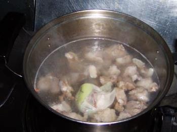羊肉萝卜枸杞煲怎么做，羊肉萝卜枸杞煲怎么做好吃，羊肉萝卜枸杞煲做法