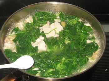 荠菜虾干豆腐汤怎么做，荠菜虾干豆腐汤怎么做好吃，荠菜虾干豆腐汤做法