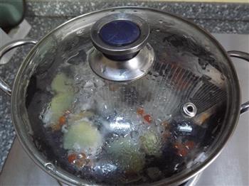 杞菊排骨汤怎么做，杞菊排骨汤怎么做好吃，杞菊排骨汤做法