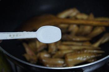 啤酒鸡翅尖怎么做，啤酒鸡翅尖怎么做好吃，啤酒鸡翅尖做法