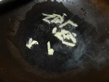 茼蒿鲫鱼豆腐汤怎么做，茼蒿鲫鱼豆腐汤怎么做好吃，茼蒿鲫鱼豆腐汤做法