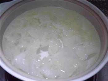 银耳枸杞汤怎么做，银耳枸杞汤怎么做好吃，银耳枸杞汤做法
