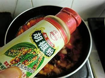 土豆盖浇猫耳朵怎么做，土豆盖浇猫耳朵怎么做好吃，土豆盖浇猫耳朵做法