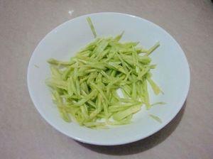 黄瓜葱花鸡蛋饼怎么做，黄瓜葱花鸡蛋饼怎么做好吃，黄瓜葱花鸡蛋饼做法