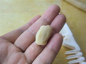 土豆盖浇猫耳朵怎么做，土豆盖浇猫耳朵怎么做好吃，土豆盖浇猫耳朵做法