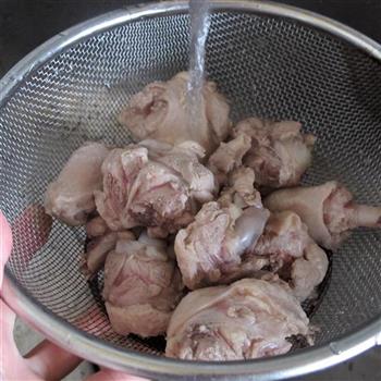 榨菜鸭翅汤怎么做，榨菜鸭翅汤怎么做好吃，榨菜鸭翅汤做法