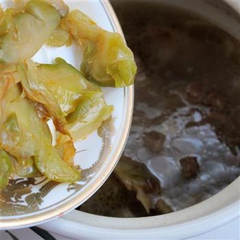 榨菜鸭翅汤怎么做，榨菜鸭翅汤怎么做好吃，榨菜鸭翅汤做法