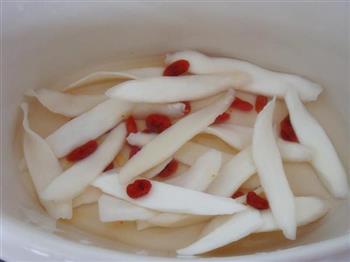 虫草花炖鸭怎么做，虫草花炖鸭怎么做好吃，虫草花炖鸭做法