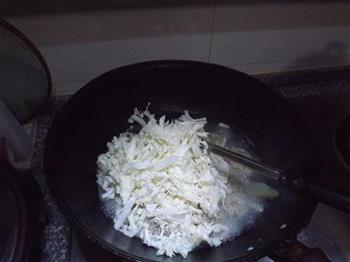 豆干白菜肉圆汤怎么做，豆干白菜肉圆汤怎么做好吃，豆干白菜肉圆汤做法