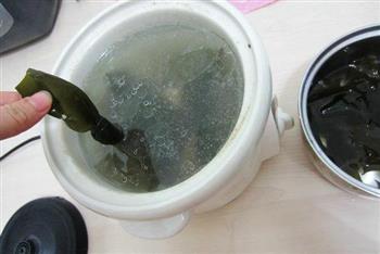 海带豆腐猪骨汤怎么做，海带豆腐猪骨汤怎么做好吃，海带豆腐猪骨汤做法