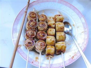 孜然酱香豆皮卷怎么做，孜然酱香豆皮卷怎么做好吃，孜然酱香豆皮卷做法