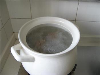 西红柿牛腩煲怎么做，西红柿牛腩煲怎么做好吃，西红柿牛腩煲做法