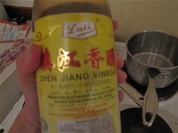 萝卜片鱼头汤怎么做，萝卜片鱼头汤怎么做好吃，萝卜片鱼头汤做法