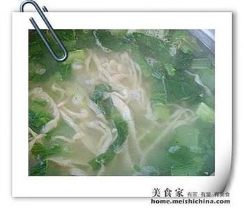 小白菜面汤怎么做，小白菜面汤怎么做好吃，小白菜面汤做法