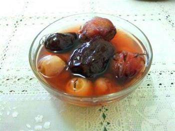 红枣炖莲子怎么做，红枣炖莲子怎么做好吃，红枣炖莲子做法