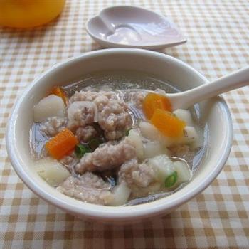 马蹄肉球汤怎么做，马蹄肉球汤怎么做好吃，马蹄肉球汤做法