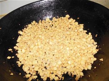 三鲜韭菜卷怎么做，三鲜韭菜卷怎么做好吃，三鲜韭菜卷做法