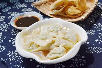 茼蒿鲜肉大馄饨怎么做，茼蒿鲜肉大馄饨怎么做好吃，茼蒿鲜肉大馄饨做法
