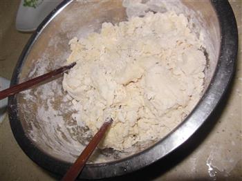 三鲜韭菜卷怎么做，三鲜韭菜卷怎么做好吃，三鲜韭菜卷做法