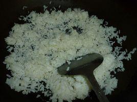 蛋炒饭怎么做，蛋炒饭怎么做好吃，蛋炒饭做法