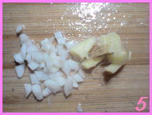 奶汁白菜虾皮豆腐汤怎么做，奶汁白菜虾皮豆腐汤怎么做好吃，奶汁白菜虾皮豆腐汤做法