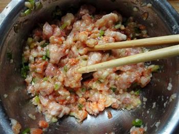 鲜虾豆腐卷怎么做，鲜虾豆腐卷怎么做好吃，鲜虾豆腐卷做法