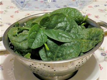 火腿潺菜汤怎么做，火腿潺菜汤怎么做好吃，火腿潺菜汤做法