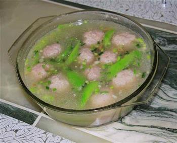 丝瓜肉丸子汤怎么做，丝瓜肉丸子汤怎么做好吃，丝瓜肉丸子汤做法