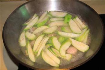 丝瓜肉丸子汤怎么做，丝瓜肉丸子汤怎么做好吃，丝瓜肉丸子汤做法