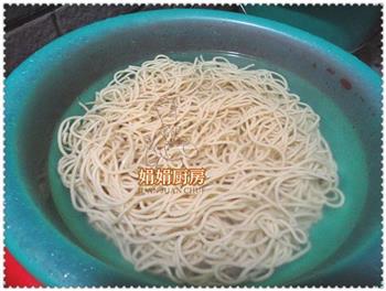 家庭版炒面怎么做，家庭版炒面怎么做好吃，家庭版炒面做法