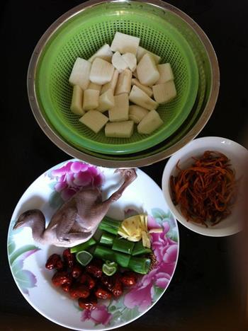 虫草花炖鹌鹑怎么做，虫草花炖鹌鹑怎么做好吃，虫草花炖鹌鹑做法