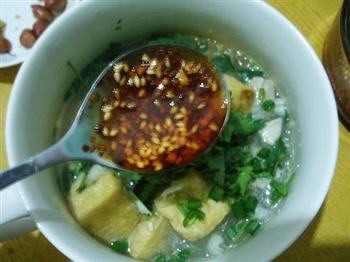 油豆泡粉丝鸡汤怎么做，油豆泡粉丝鸡汤怎么做好吃，油豆泡粉丝鸡汤做法