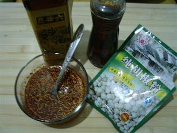 油豆泡粉丝鸡汤怎么做，油豆泡粉丝鸡汤怎么做好吃，油豆泡粉丝鸡汤做法